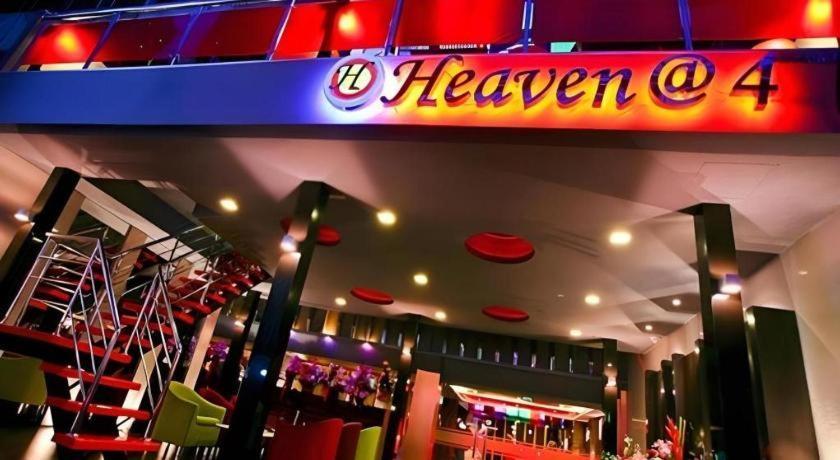 Heaven@4 Hotel