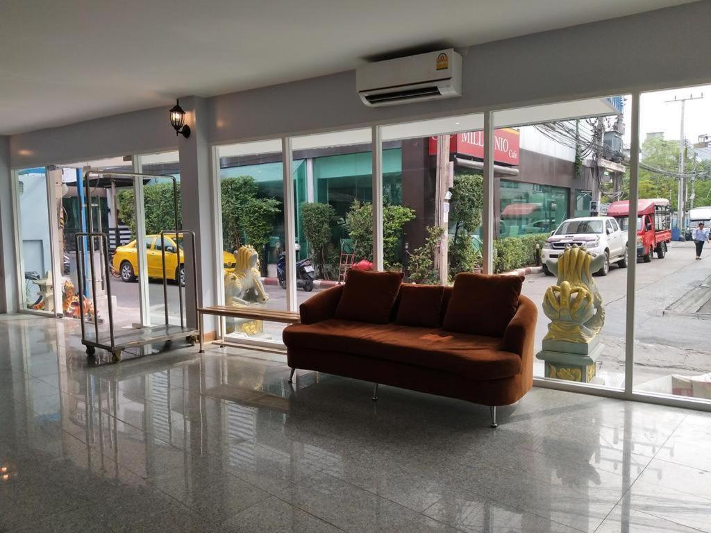 Bird - Pratunam Hotel Bangkok