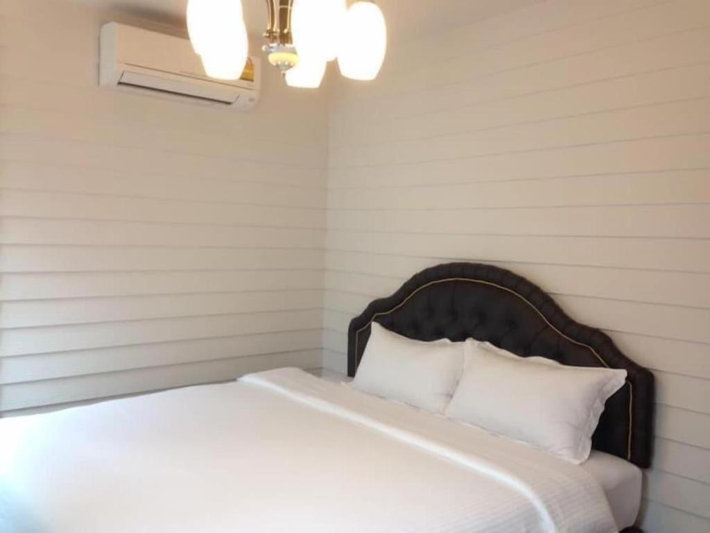 Ban Thungdang Housetel 2* Bangkok