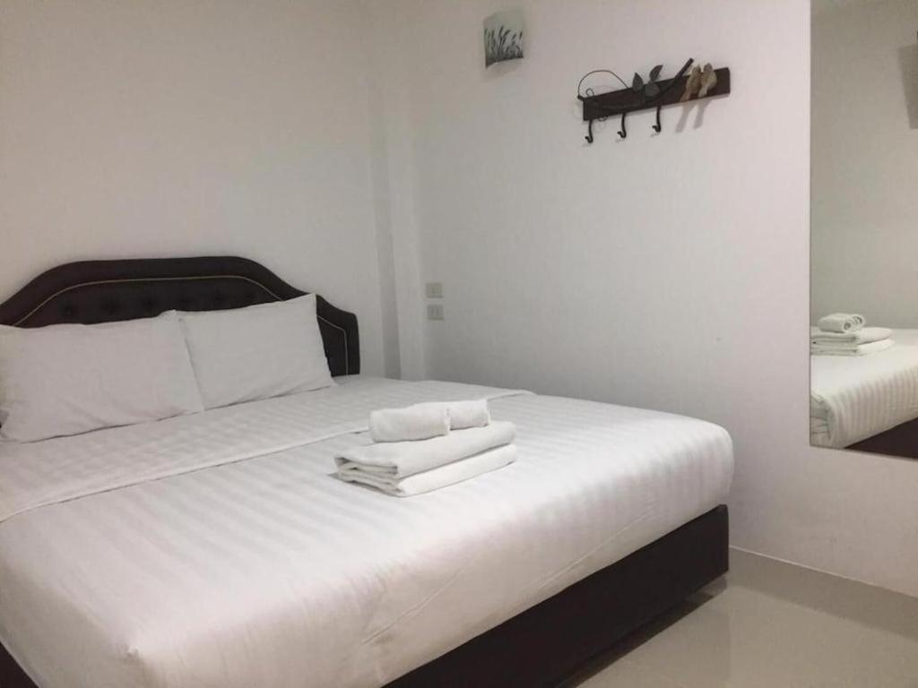 Ban Thungdang Housetel Hotel Bangkok
