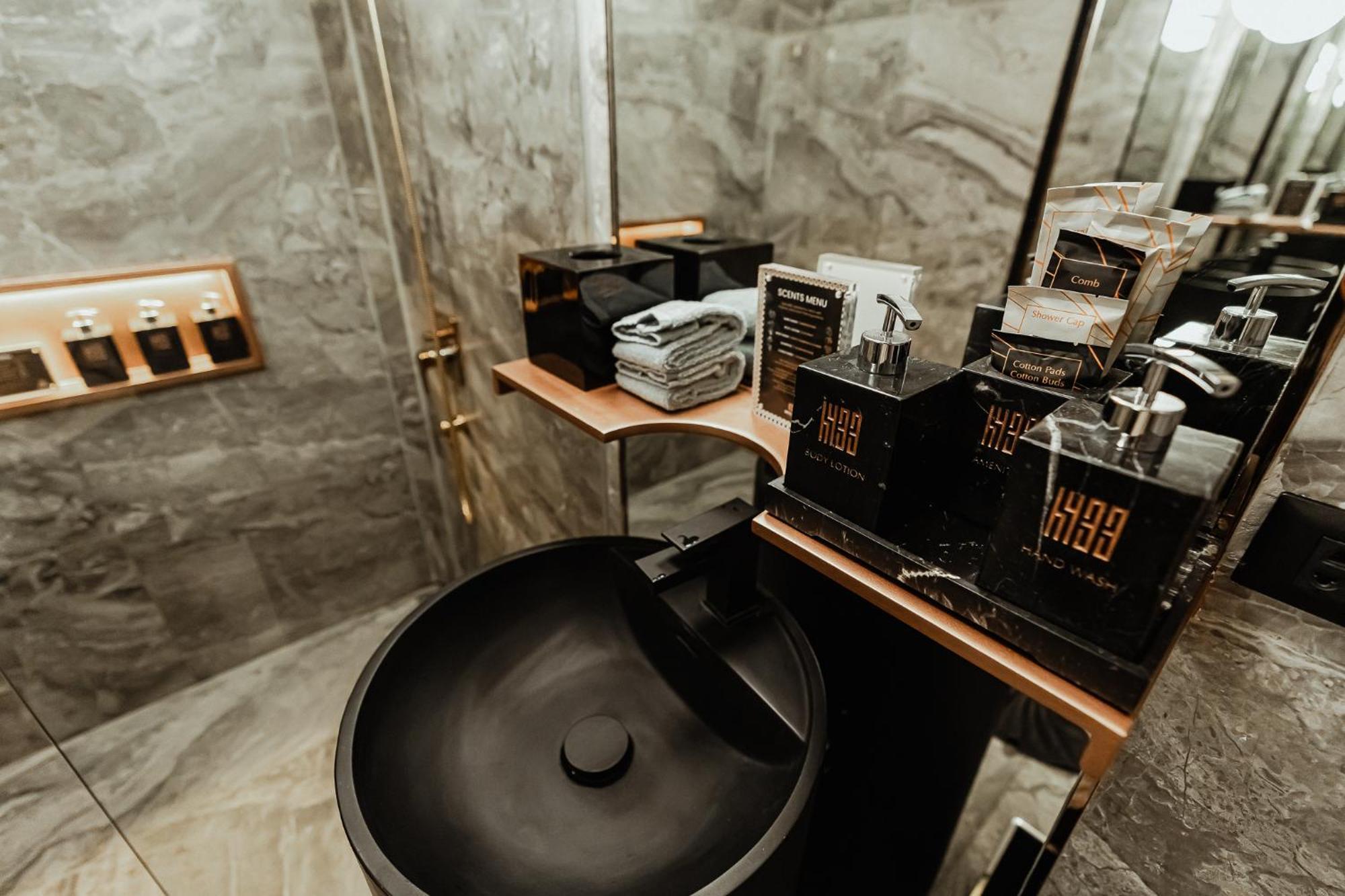 Hotel 433