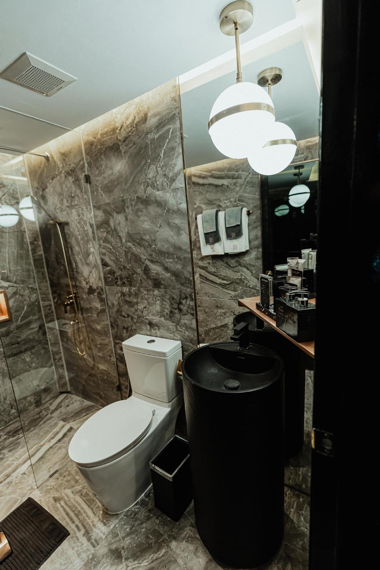 433 Hotel 3*