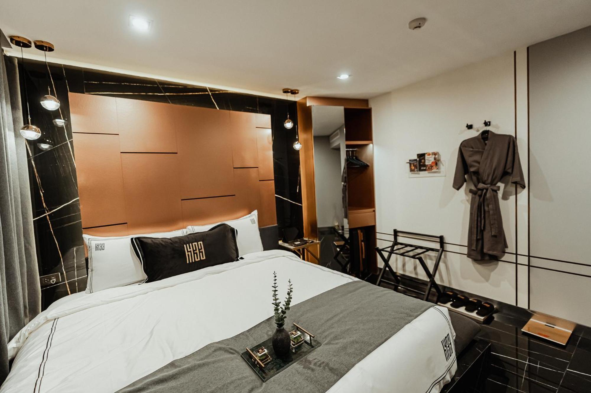 433 Hotel 3*