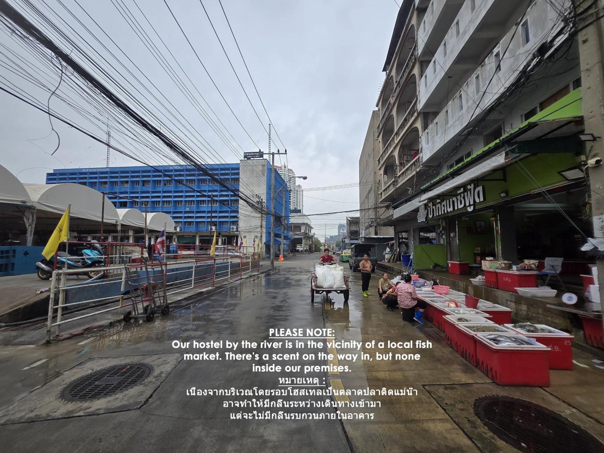 Hostel Beat Warii At Chaophraya River