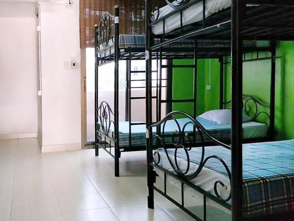 The Twins Hostel Hotel 2*