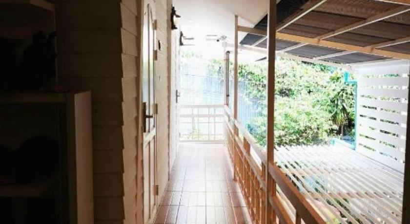 Hotel Ban Thungdang Housetel Bangkok