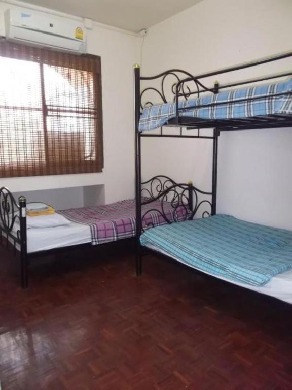 Hotel The Twins Hostel Bangkok