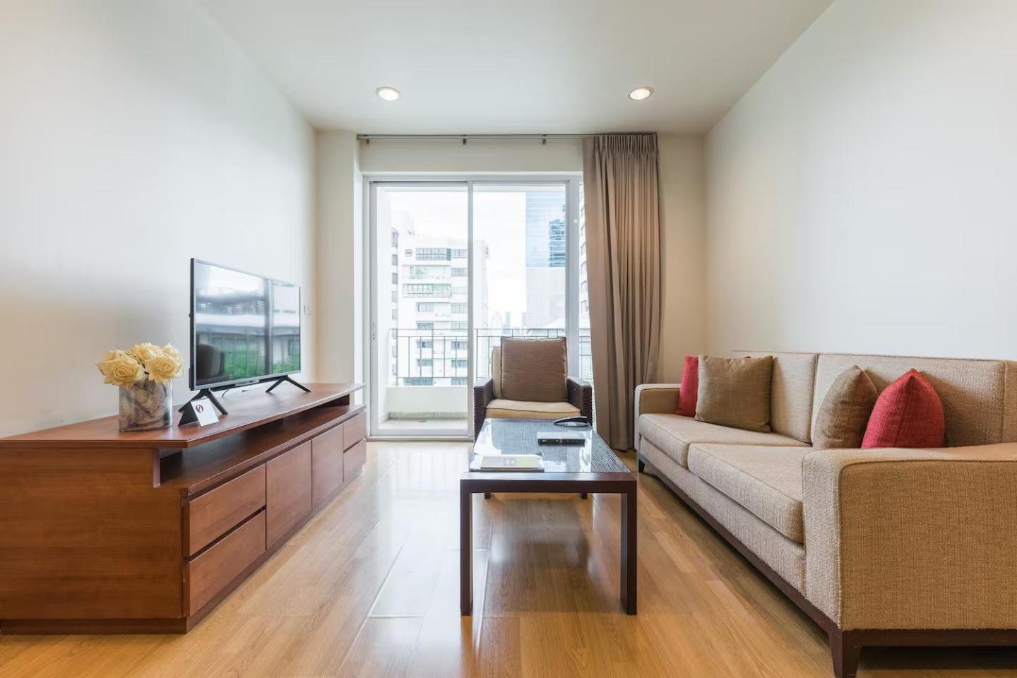 Aparthotel Patio Bts Sanam Pao Bangkok