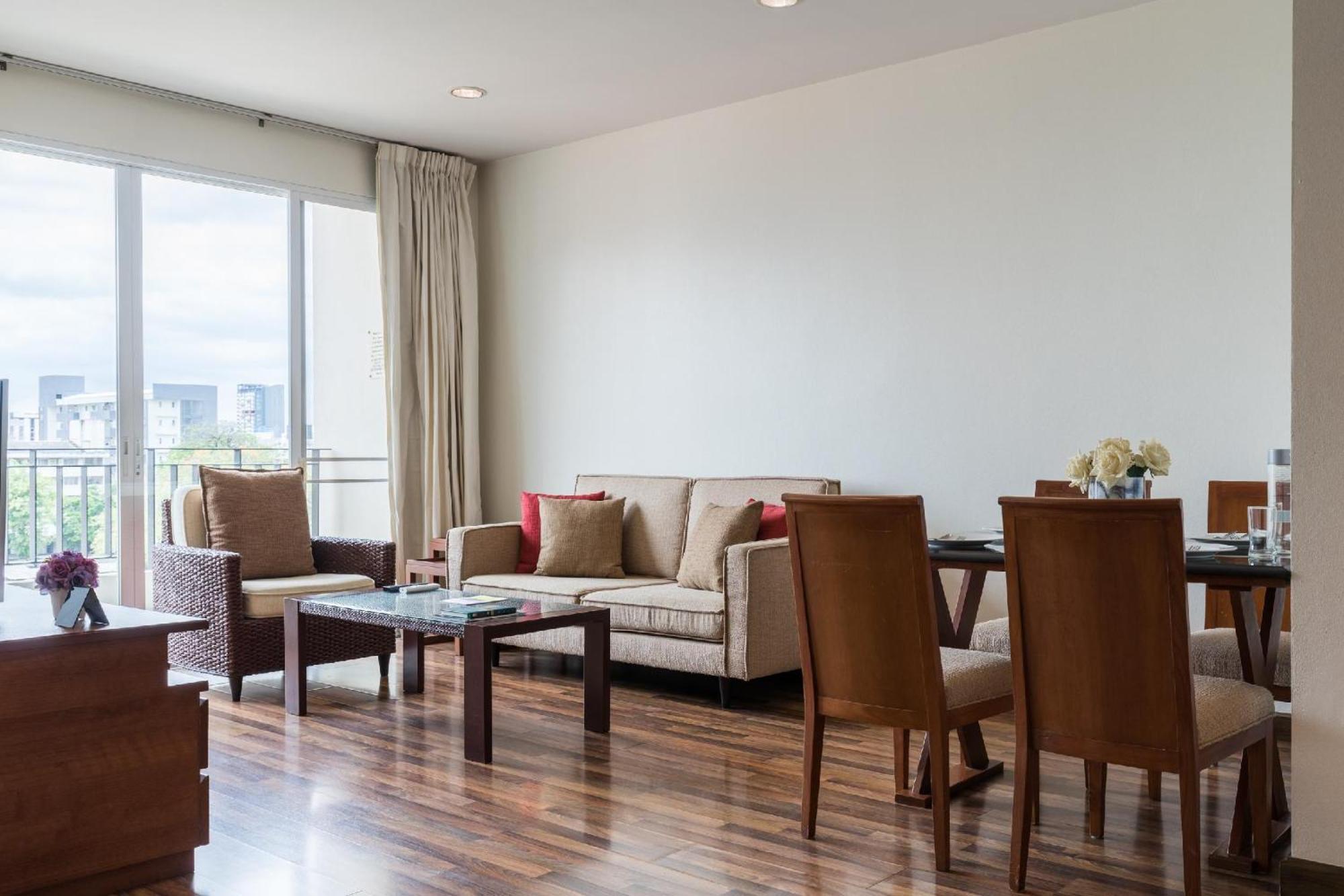 Aparthotel Patio Bts Sanam Pao 4*