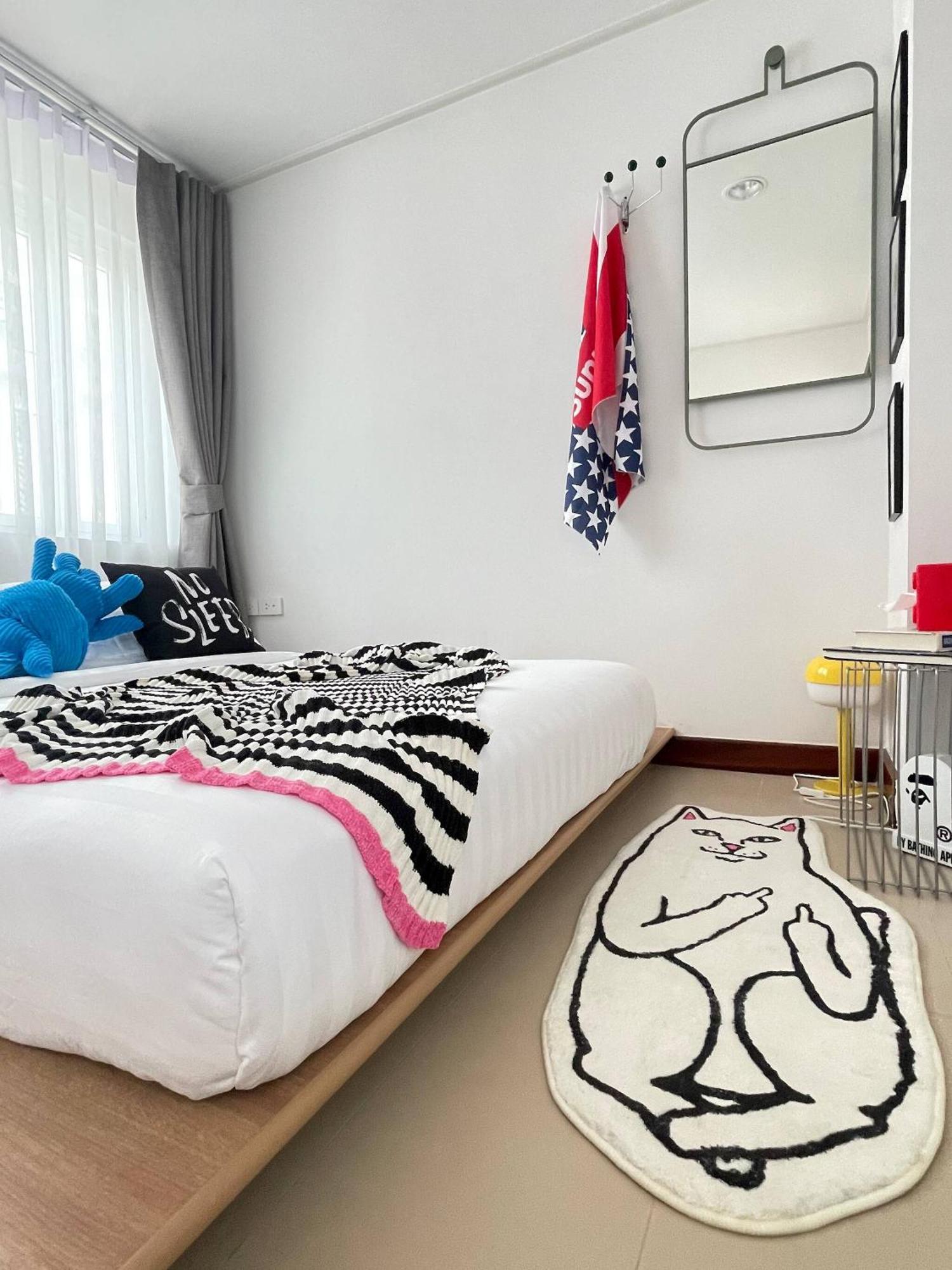 Nueng Rana 113 Unique House In Chinatown 3br 2ba -