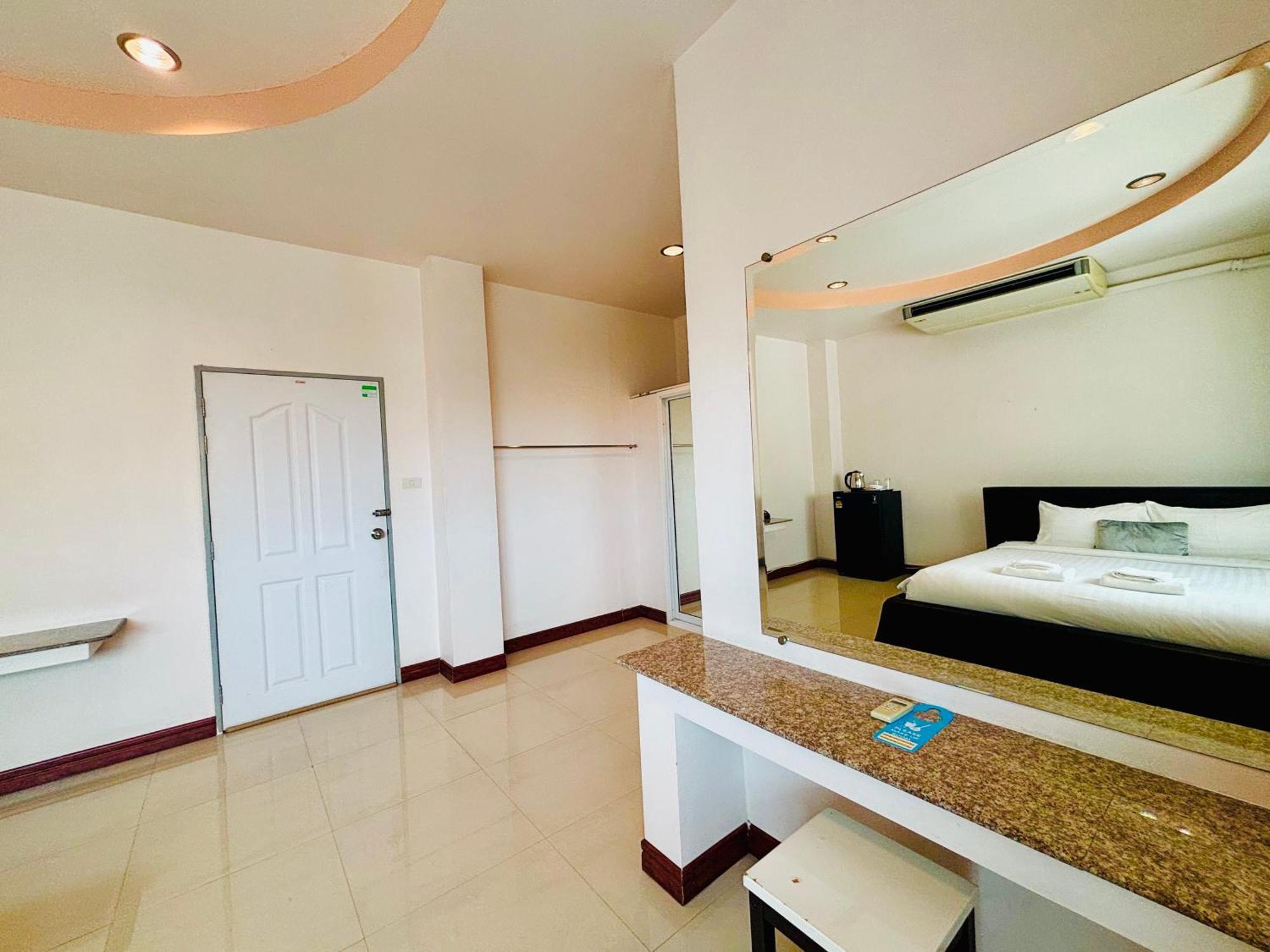 Ree- Riverside,rama 3 Hotel 2*