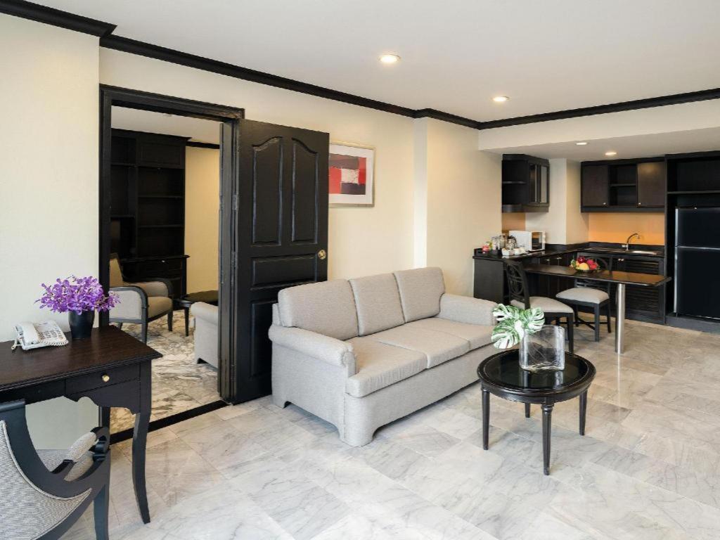 Grand President Hotel 4*
