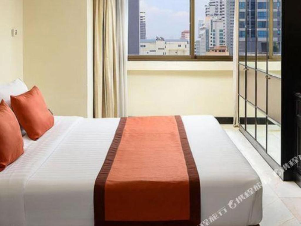 Grand President Hotel 4*