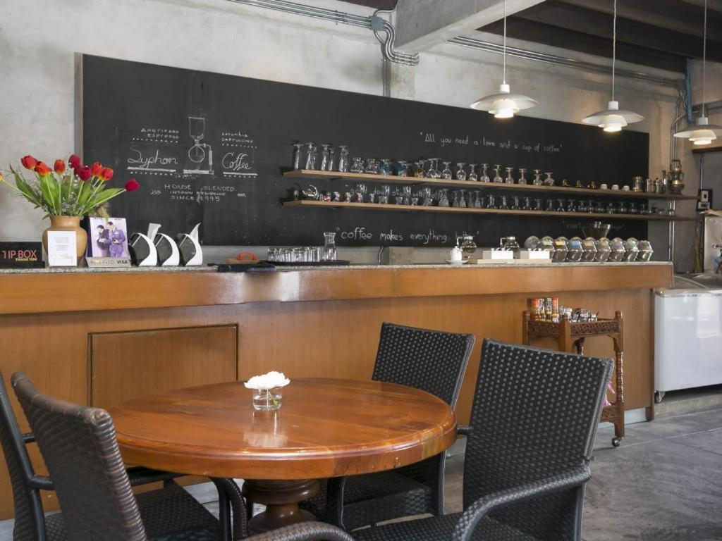 Intown Hotel 3*