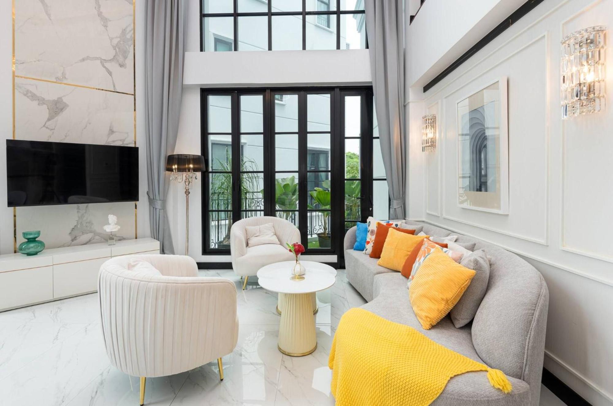 Villa Stylish 7beds Poolhouse With Cinema Lift - 2min To Bts Bangkok