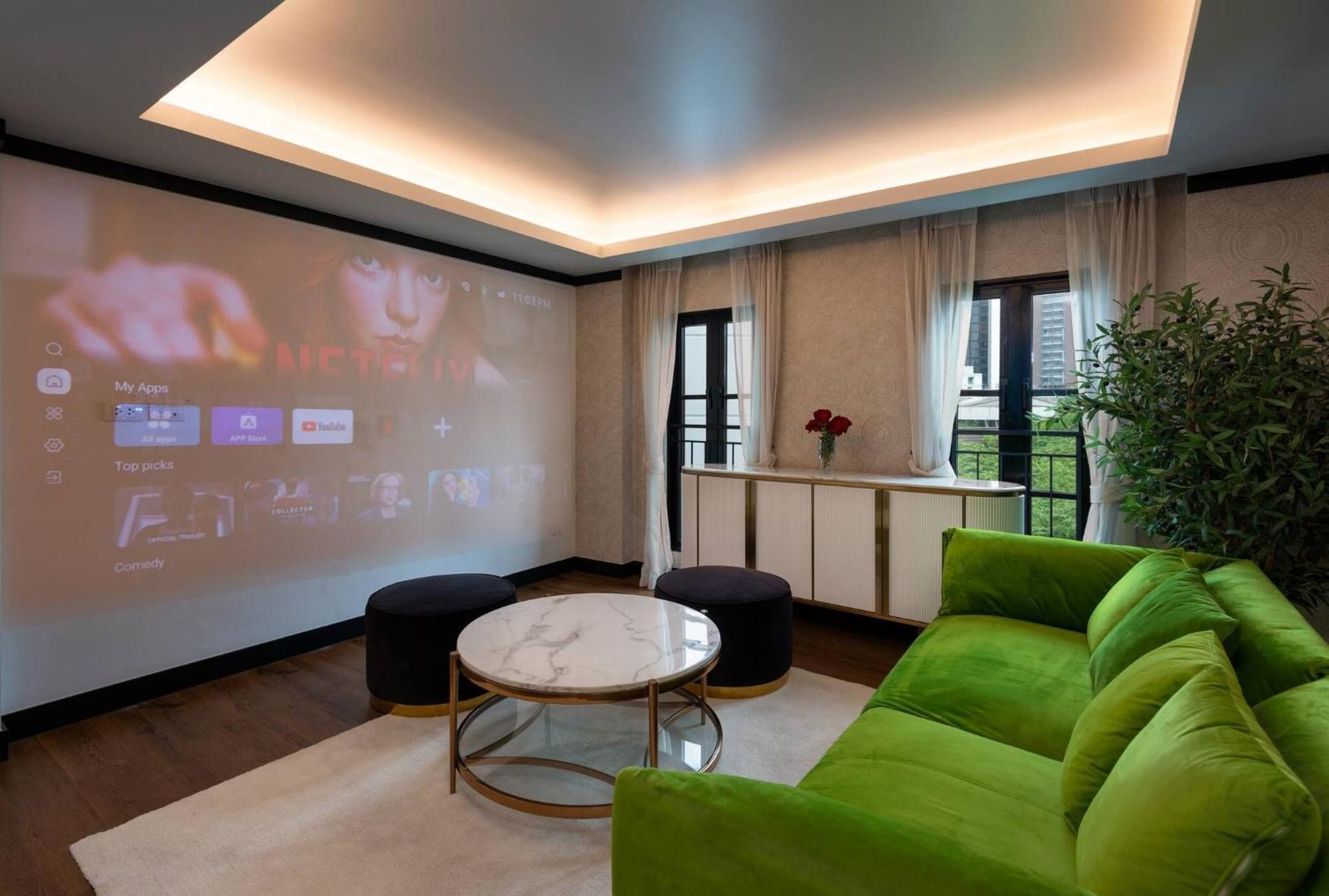 Villa Stylish 7beds Poolhouse With Cinema Lift - 2min To Bts *