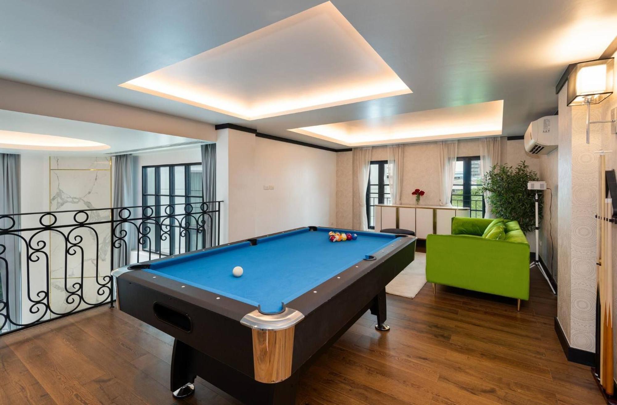 Stylish 7beds Poolhouse With Cinema Lift - 2min To Bts Bangkok