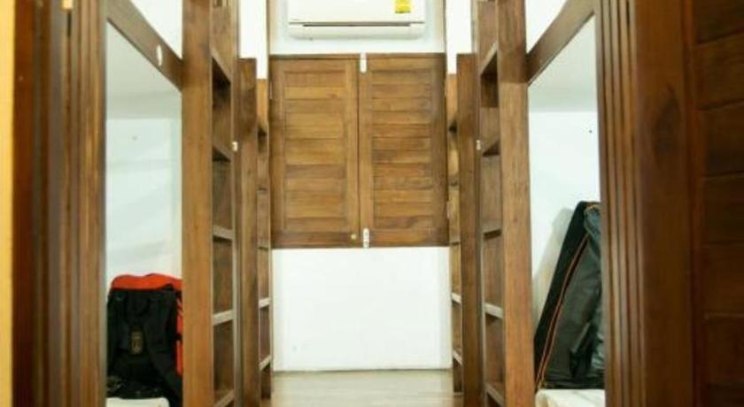 The Street Hostel *