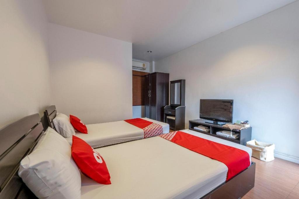 Oyo 1089 Baan Boran Hotel 2*