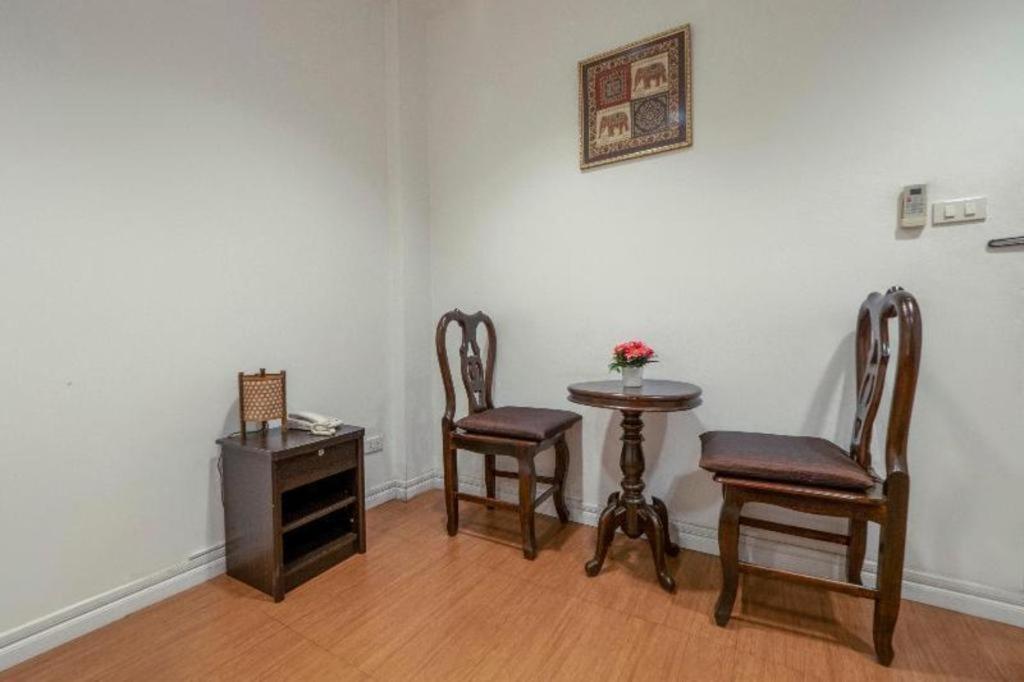 Oyo 1089 Baan Boran Hotel