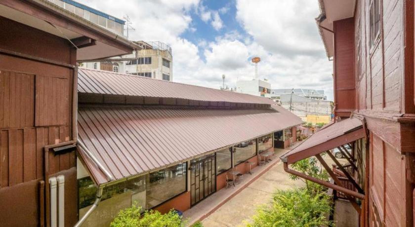 Oyo 1089 Baan Boran Hotel