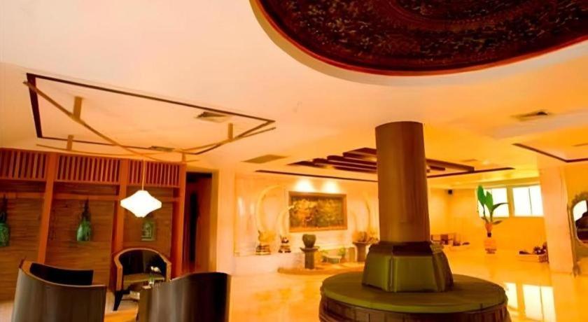 Jolly & 3* Bangkok