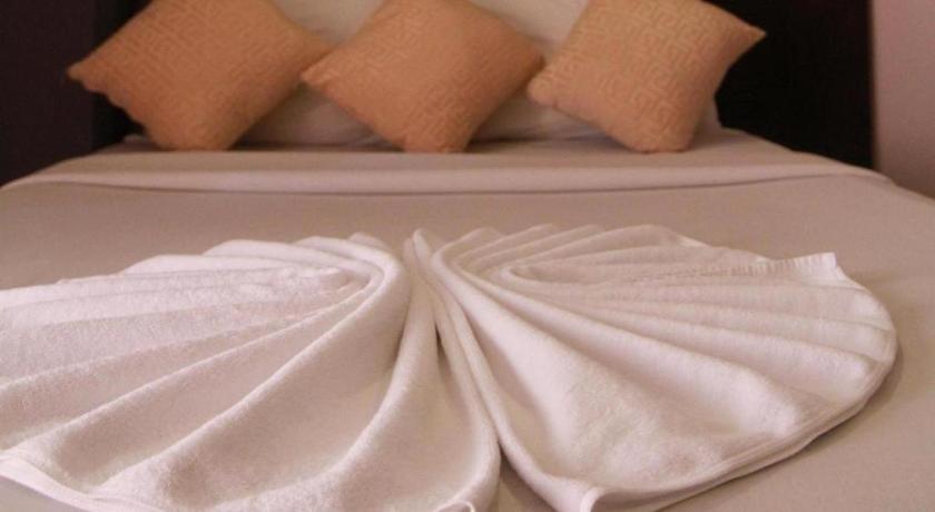 Hotel Grand Pinnacle 3*