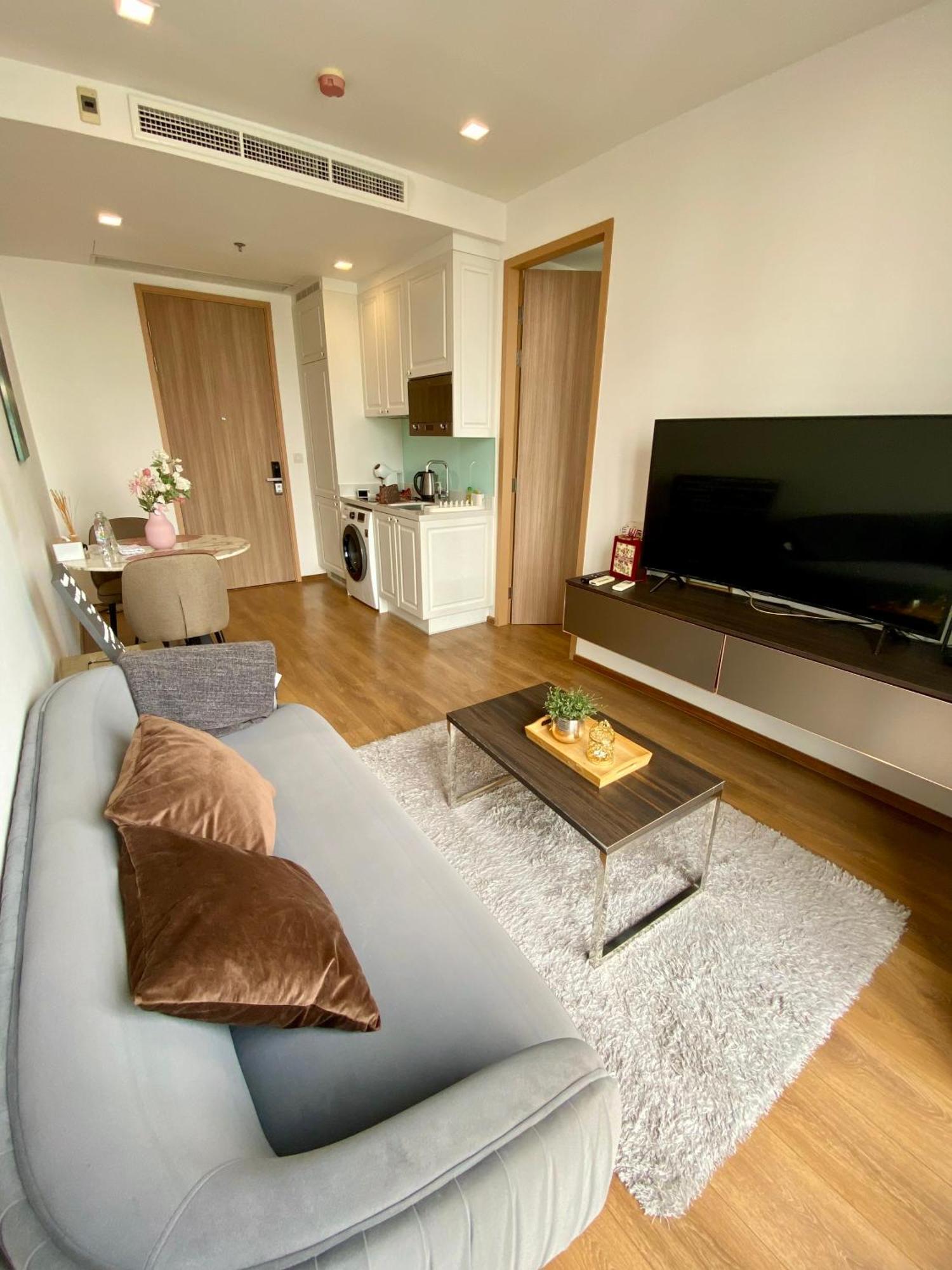Apartment Phrom Phong 1br Luxe With Pool Gym Park Center *