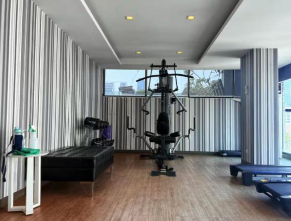 The Cosmos Suites Huge 1Br Condo - Nana Bangkok Apartment
