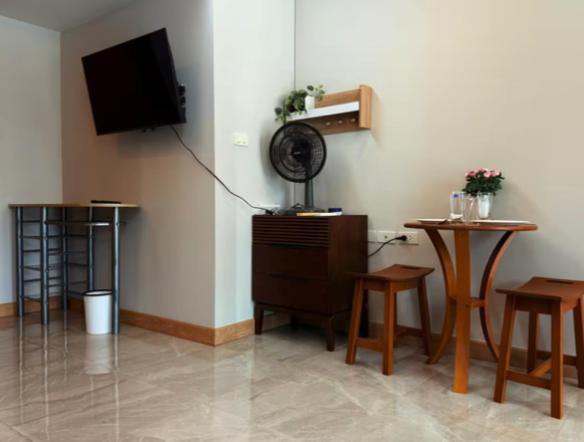Apartment The Cosmos Suites Huge 1Br Condo - Nana Bangkok *