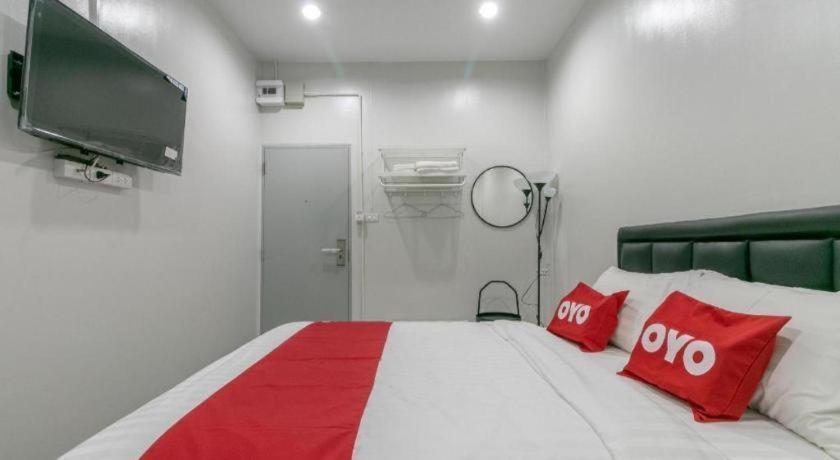 Oyo 818 Suksomboon Hotel 2*