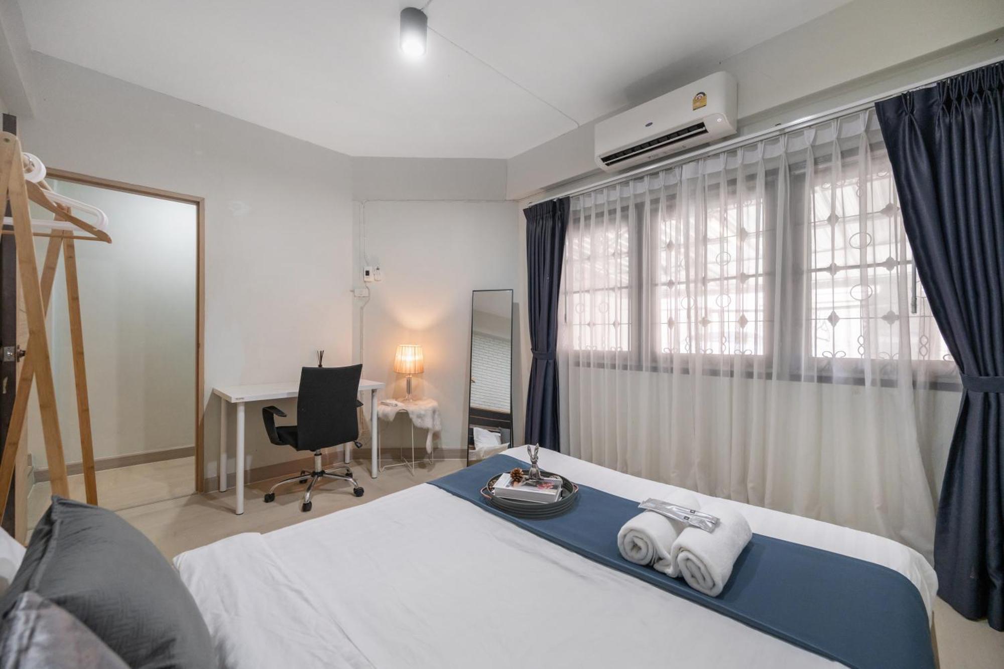 4br House Mrt Subway 250m Chatujak Market Wi-fi Holiday home Bangkok