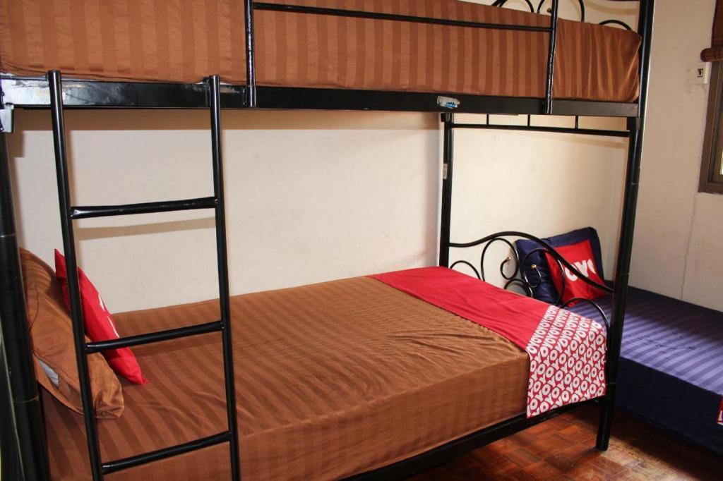 Hotel The Twins Hostel Bangkok