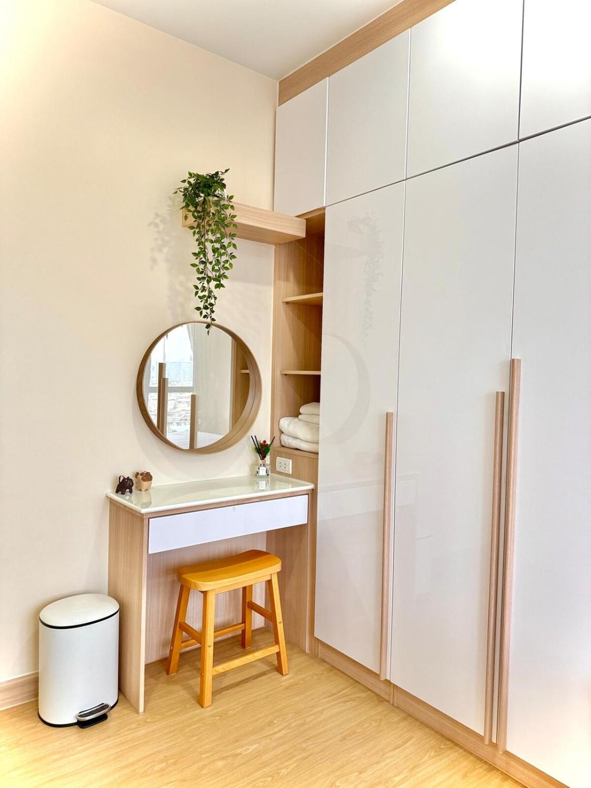 2br With Oldtown Vibes, Steps From Wongwian Yai Apartment Bangkok