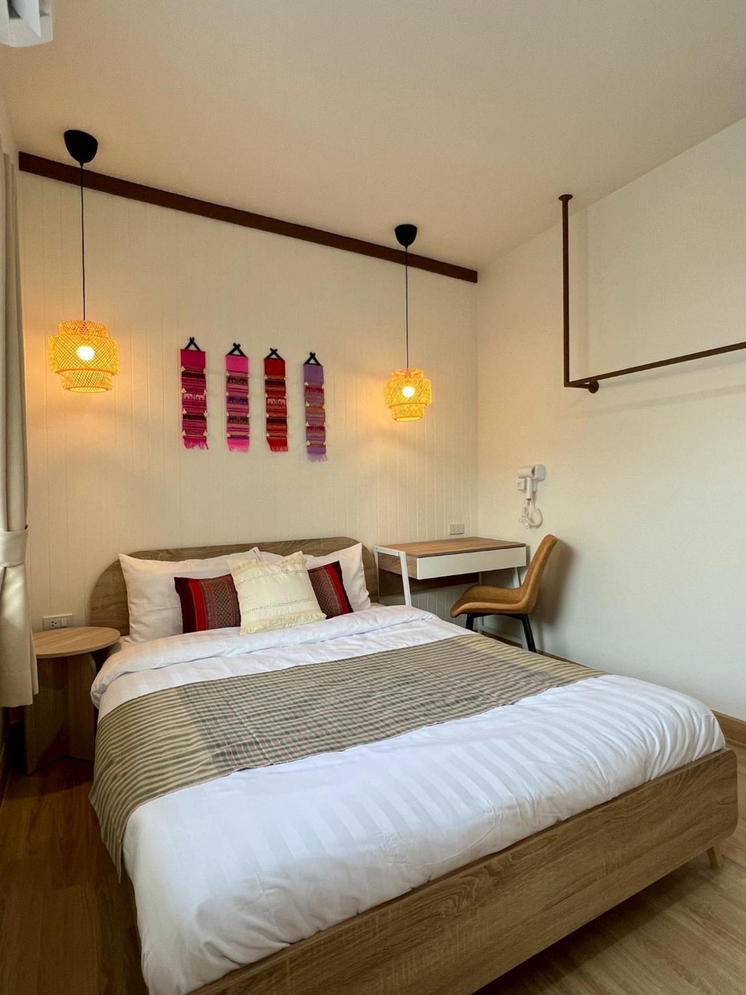 Ease At Sathorn And Coworking Space *