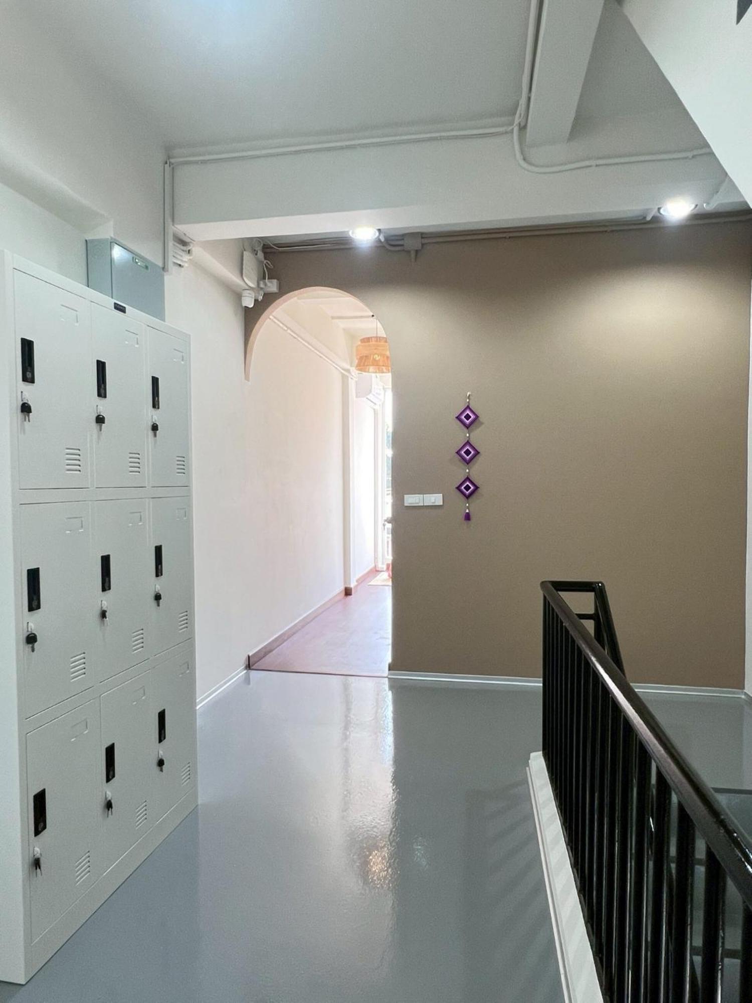 Ease At Sathorn And Coworking Space Bangkok