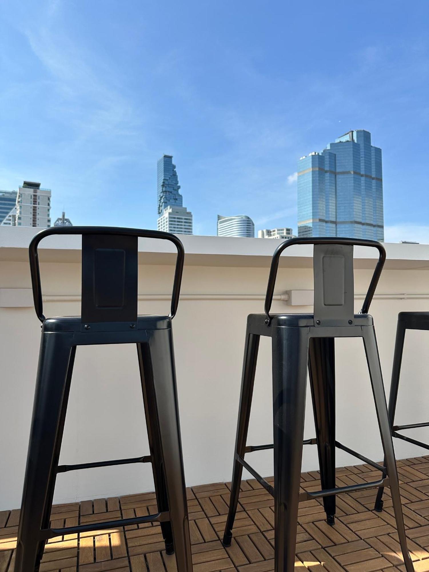 Ease At Sathorn And Coworking Space