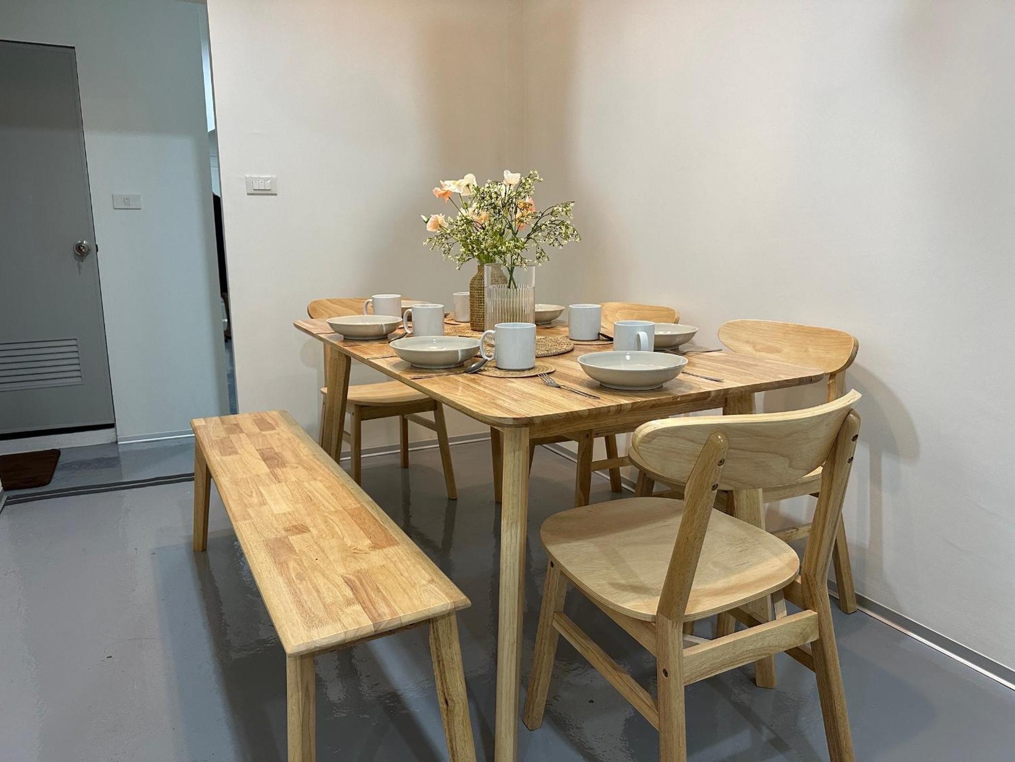 Ease At Sathorn And Coworking Space