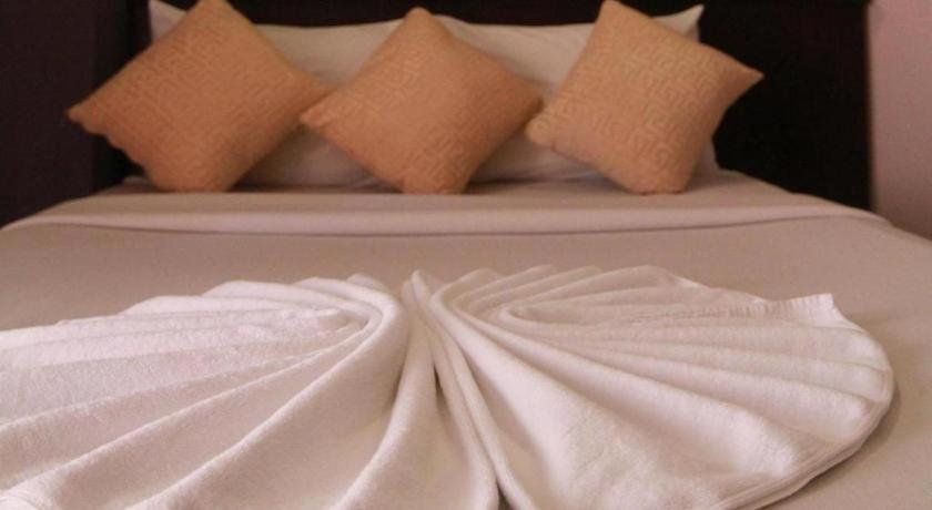 Hotel Grand Pinnacle 3*