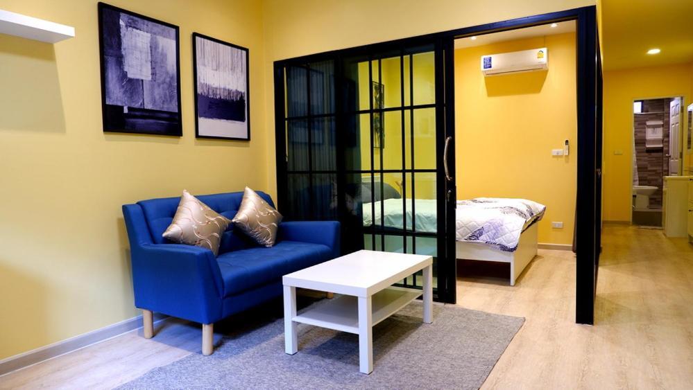 Beb Silom Condolette Apartment *