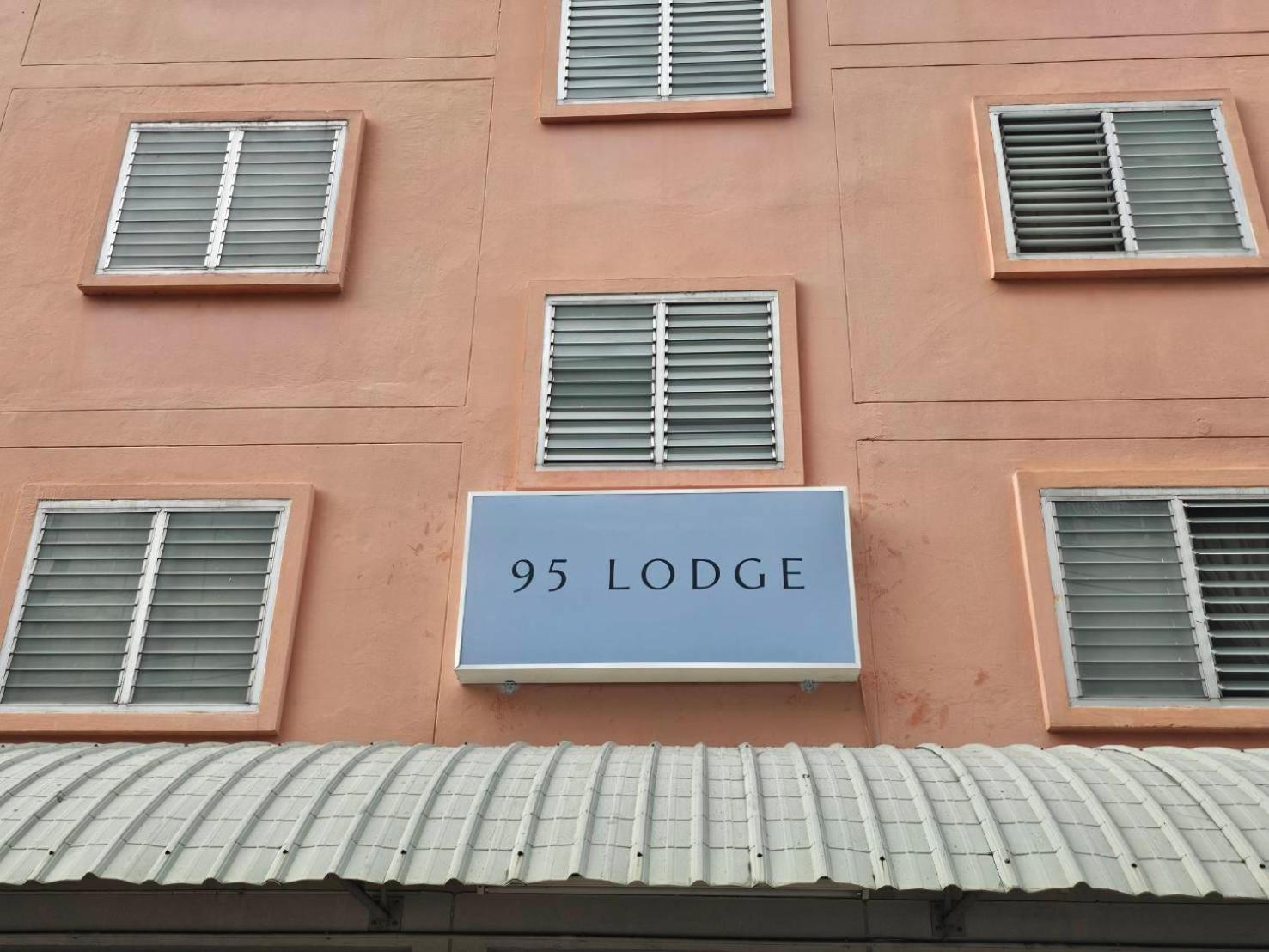 95 Aparthotel