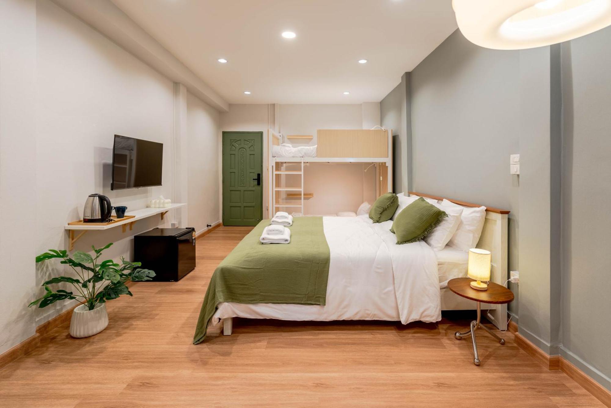 Guest house Blue House 191 Hometel - 3 Mins To Bts Saphan Taksin