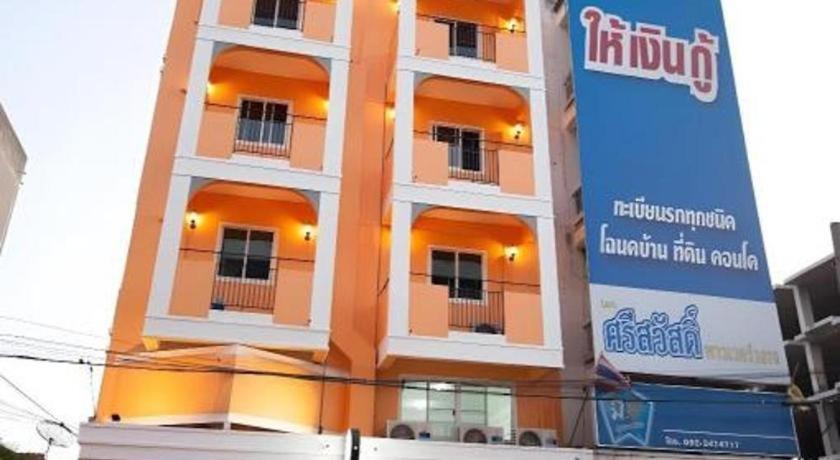 Hoppers Place Donmuang Hostel *