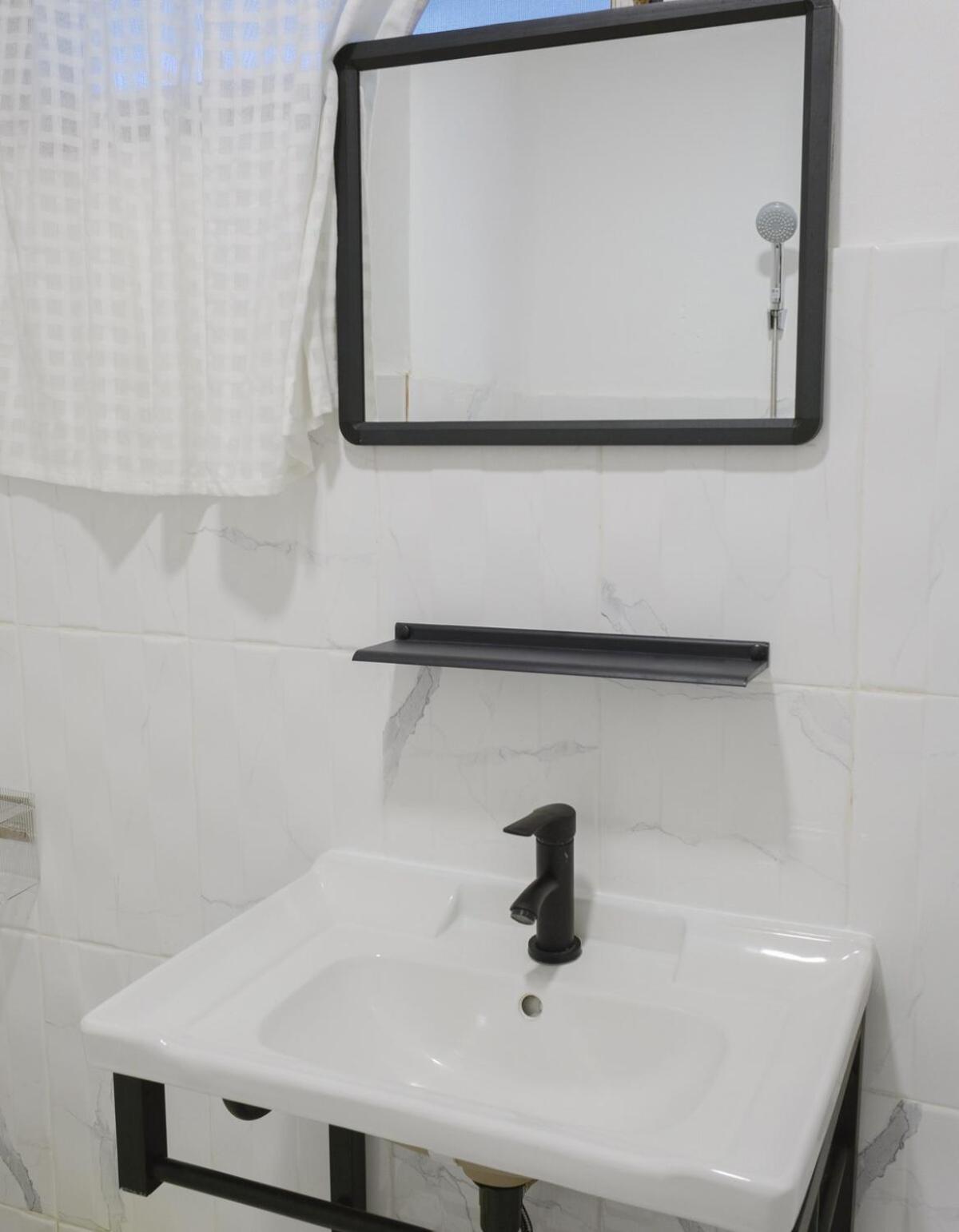 Renovated 6 People I 2 Bedrooms Apartment Bangkok