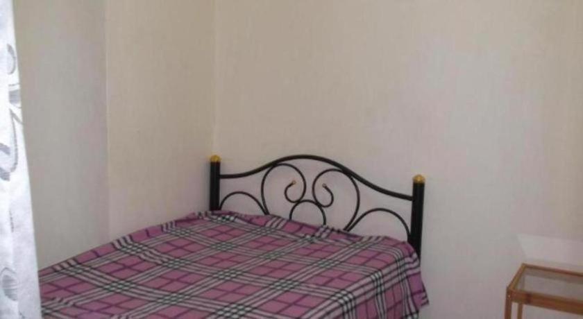 The Twins Hostel 2*