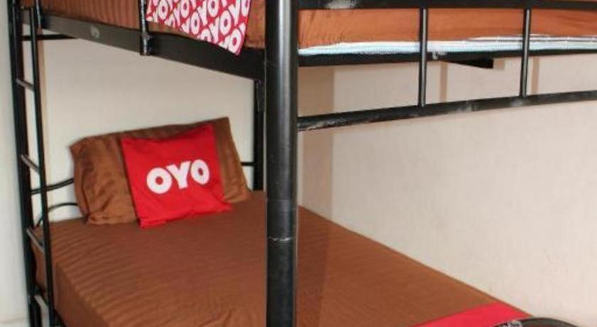 The Twins Hostel Hotel Bangkok