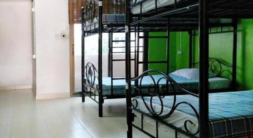 The Twins Hostel Hotel 2*