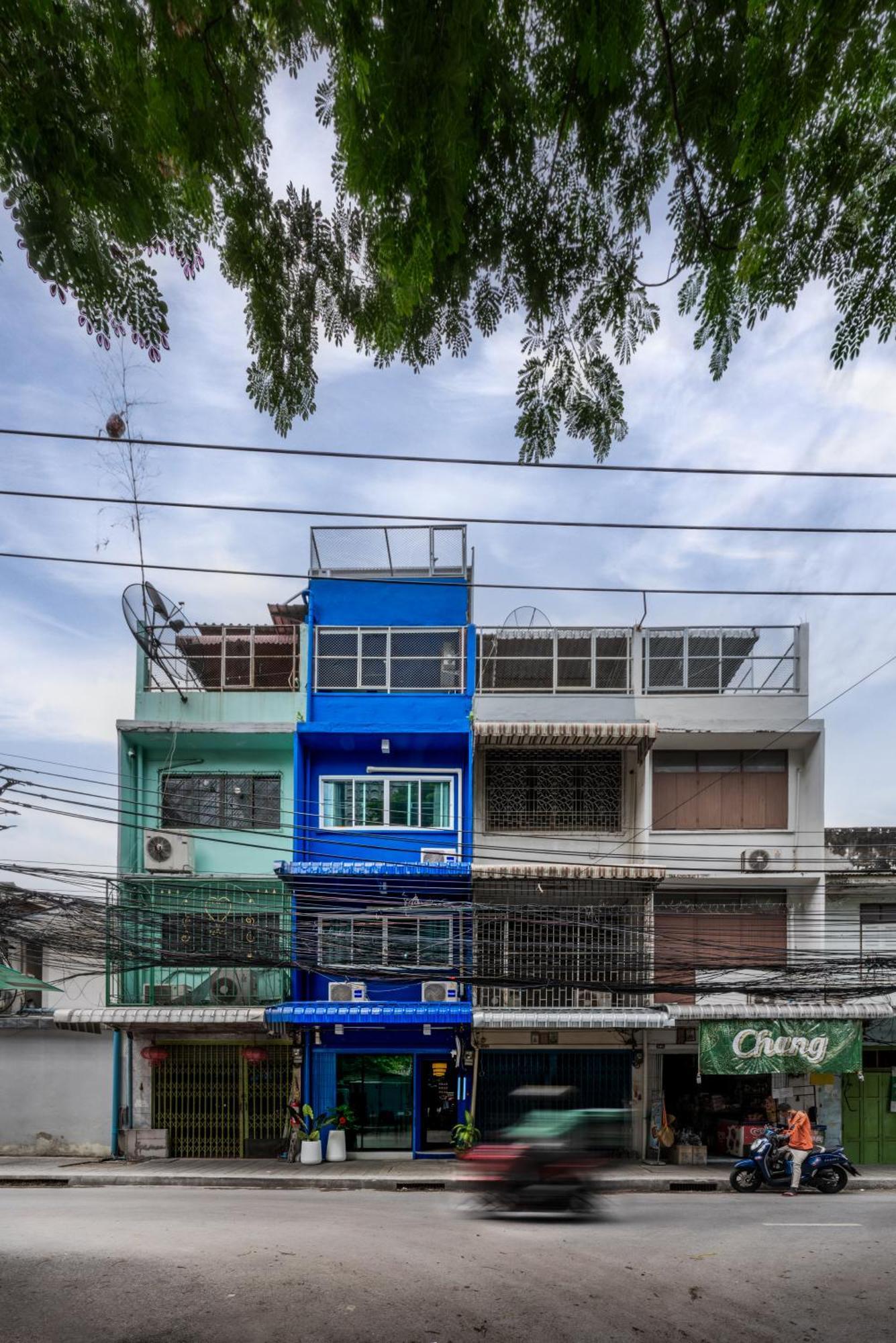 Guest house Blue House 191 Hometel - 3 Mins To Bts Saphan Taksin *