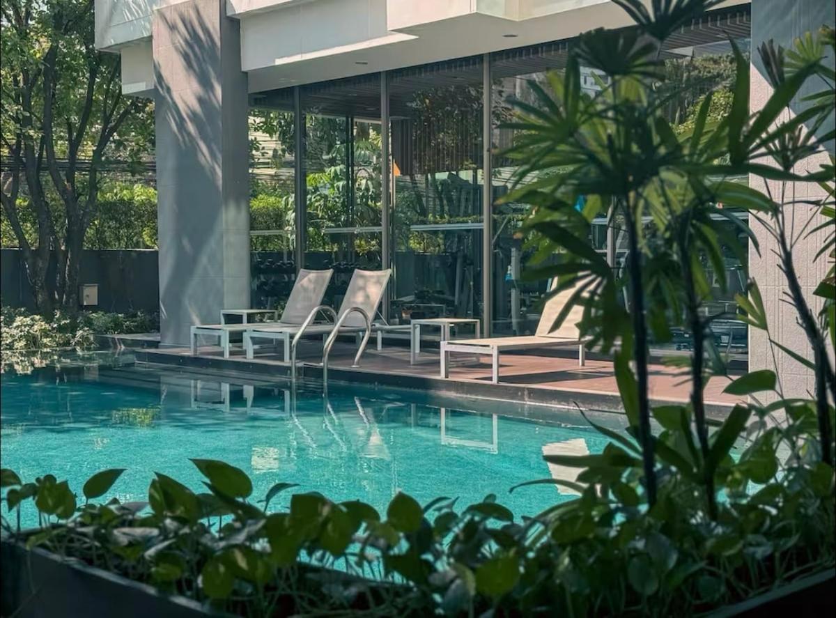 Apartment 2 Bed 2 Bath Phrom Phong Bts