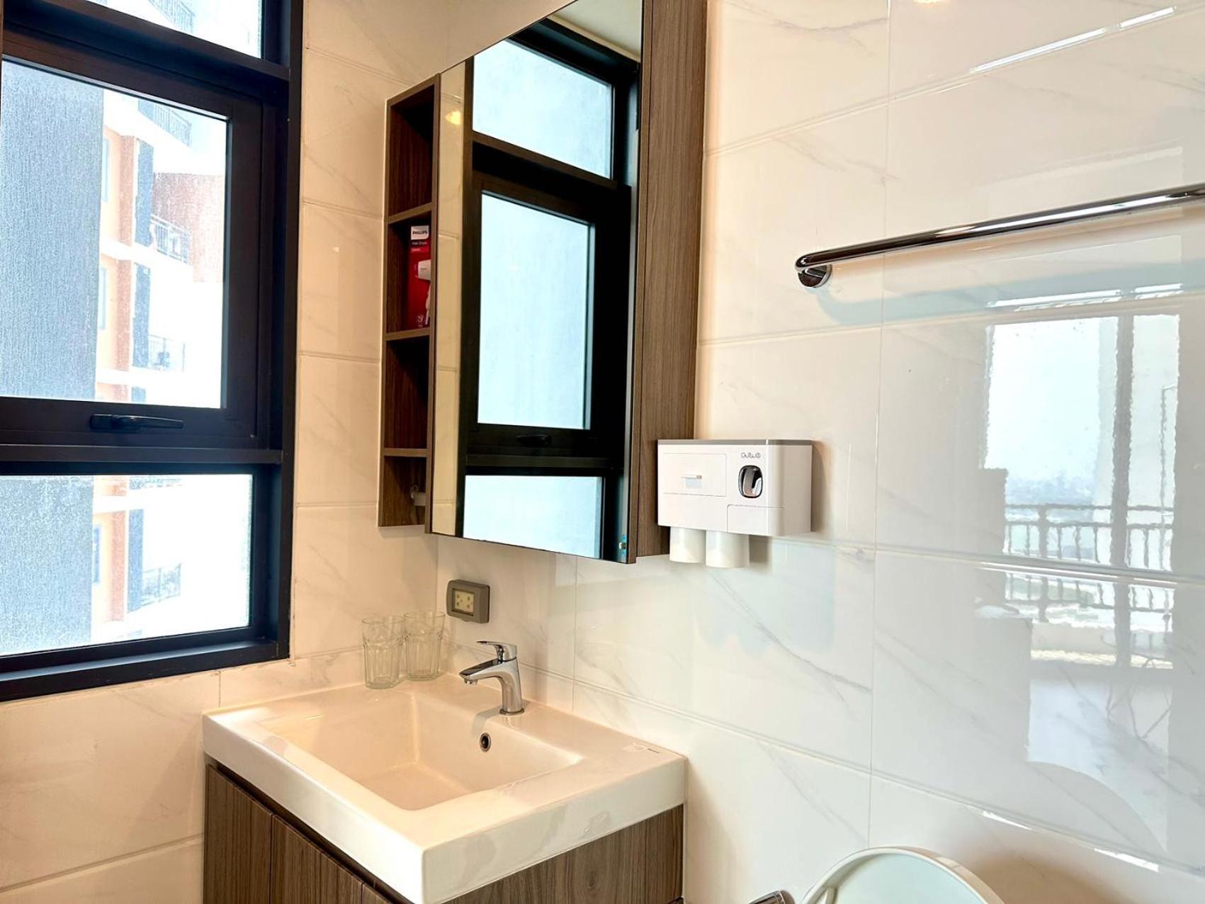 Artisan Ratchada Huge 1br Apartment Bangkok